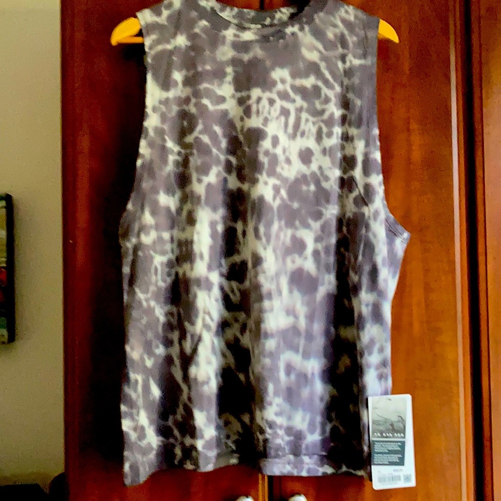 Lululemon the dye tank top